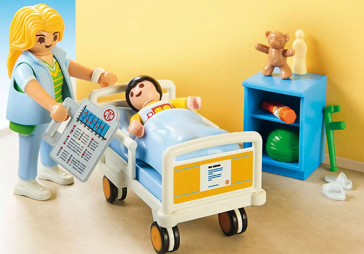 Playmobil Zestaw z figurkami City Life 70192 Szpitalny pokój dziecięcy