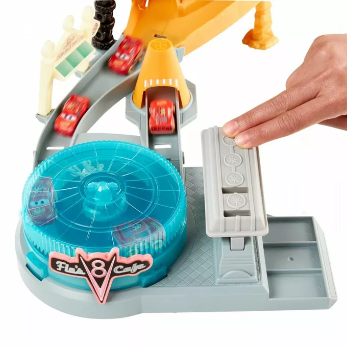 Mattel Tor z pojazdami Cars Mikroauta Chłodnica Górska